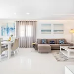 Garden Hill Relax & Old Town By Ocvillas شقة